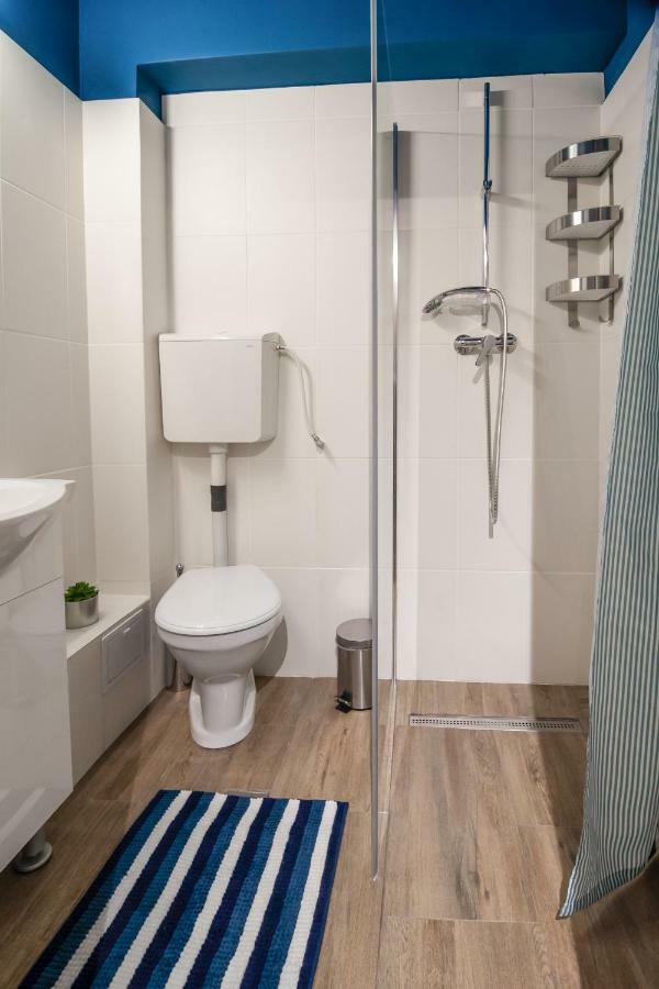 International Aparthotel - Free Parking Cluj-Napoca Ngoại thất bức ảnh